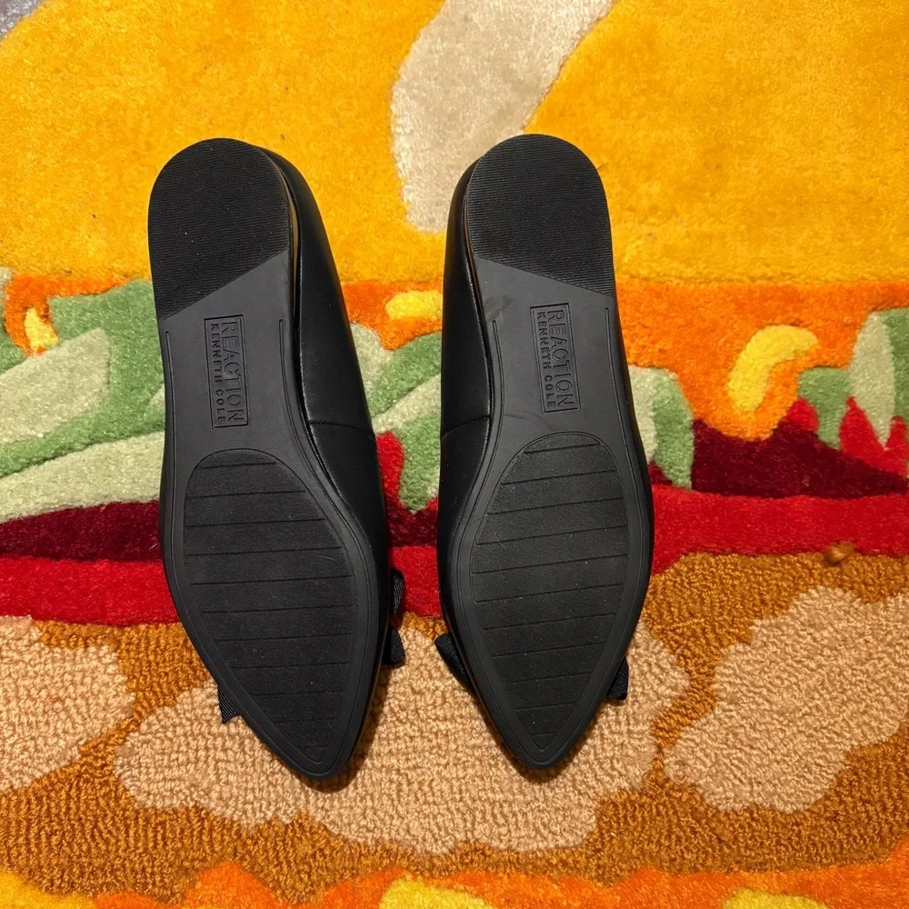 Kenneth Cole Reaction Lily Bow Flats - Picture 4 of 4